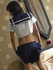 Thai schoolgirl Puy upclose blowjob pics!